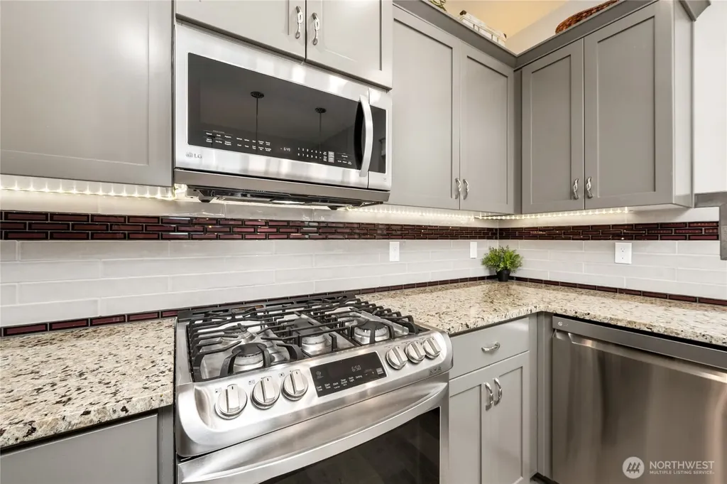 5519 Whitehorn Way Blaine WA 98230
