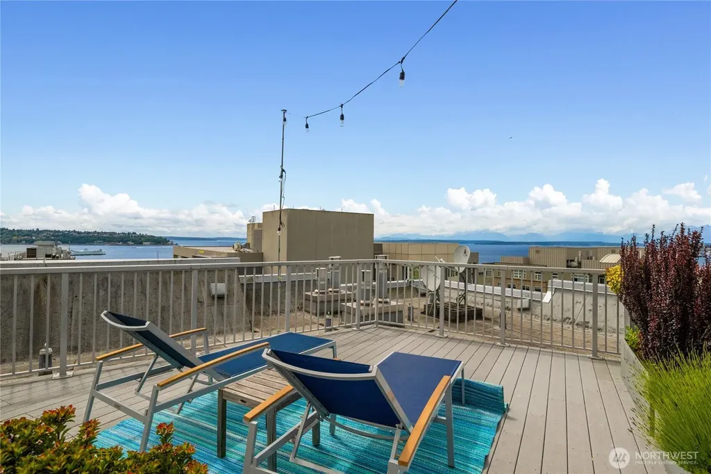 81 Clay Street Seattle WA 98121