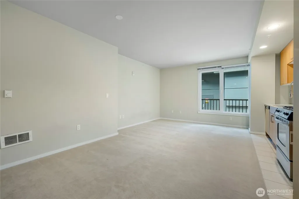 81 Clay Street Seattle WA 98121