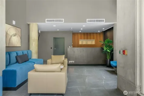 81 Clay Street Seattle WA 98121