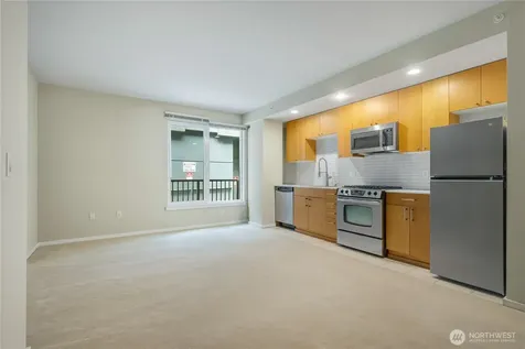 81 Clay Street Seattle WA 98121
