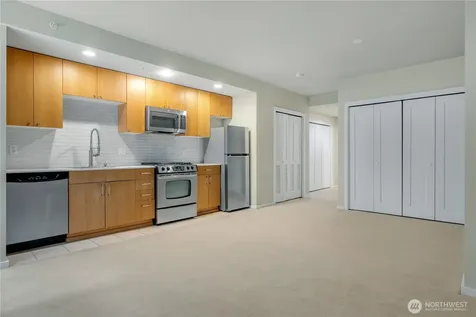 81 Clay Street Seattle WA 98121