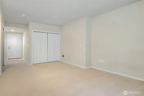 81 Clay Street Seattle WA 98121