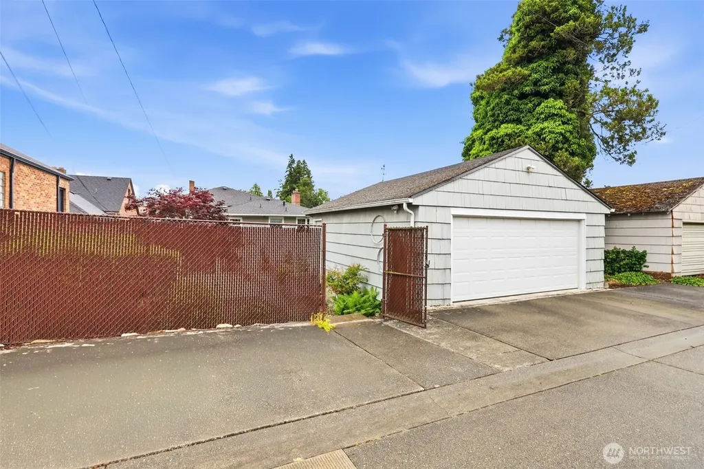 1020 N Tacoma Avenue Tacoma WA 98403