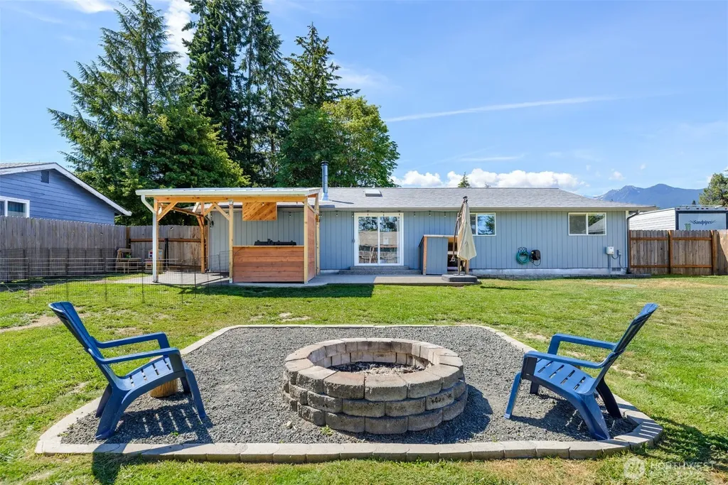 31 Summit View Place Port Angeles WA 98362