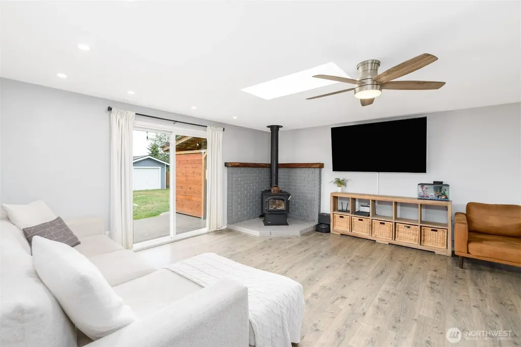 31 Summit View Place Port Angeles WA 98362