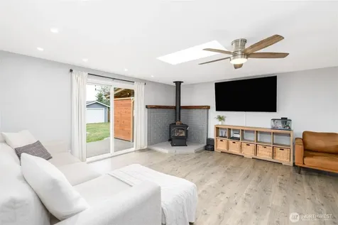 31 Summit View Place Port Angeles WA 98362