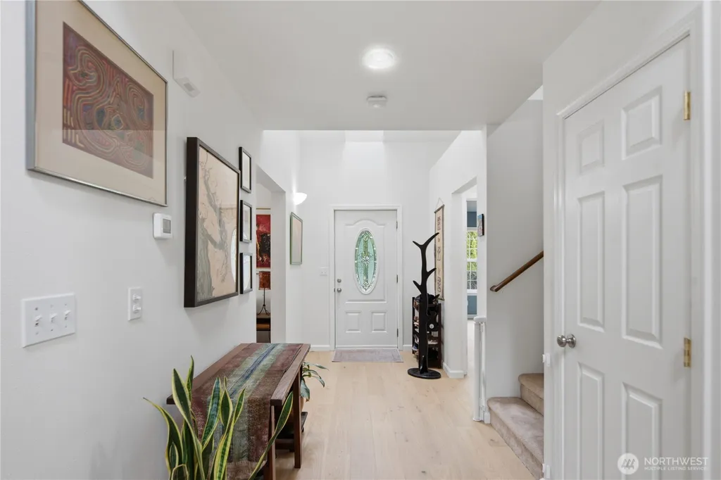 2484 Soundview Drive NE Bainbridge Island WA 98110