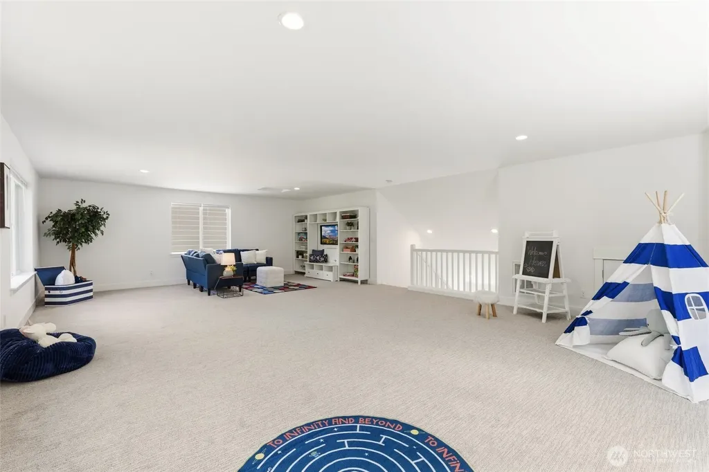 1413 239th Avenue NE Sammamish WA 98074