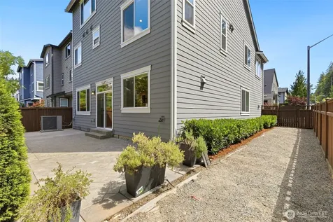 1413 239th Avenue NE Sammamish WA 98074