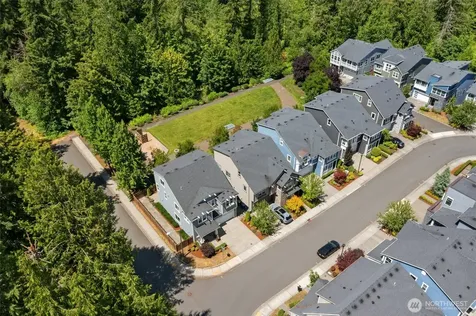 1413 239th Avenue NE Sammamish WA 98074