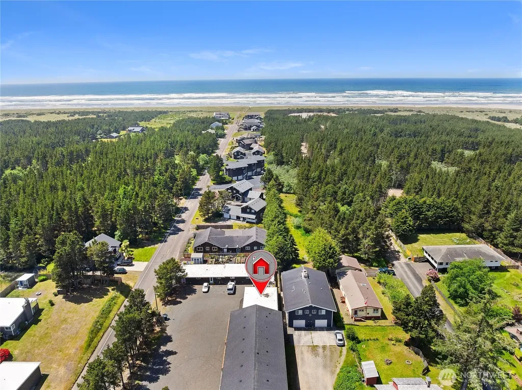 1611 Ocean Beach Boulevard S Long Beach WA 98631