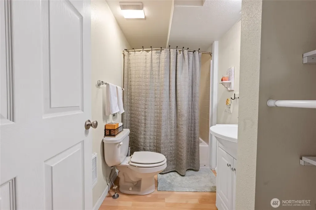 1611 Ocean Beach Boulevard S Long Beach WA 98631