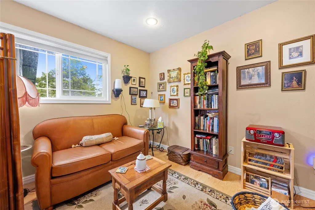 1611 Ocean Beach Boulevard S Long Beach WA 98631