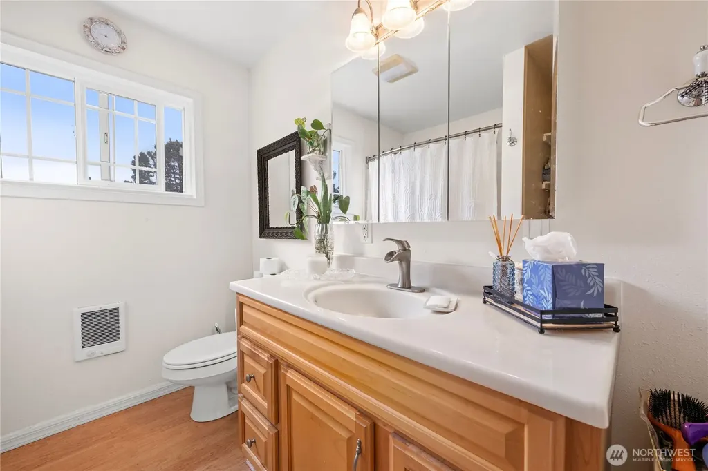 1611 Ocean Beach Boulevard S Long Beach WA 98631