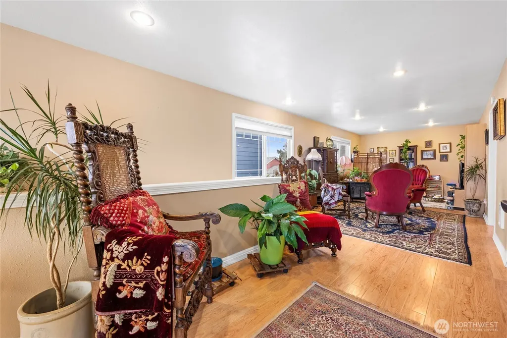 1611 Ocean Beach Boulevard S Long Beach WA 98631