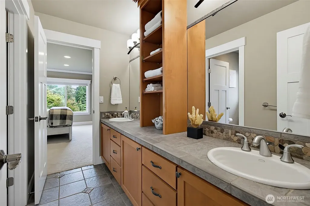 6402 Fairway Place SE Snoqualmie WA 98065