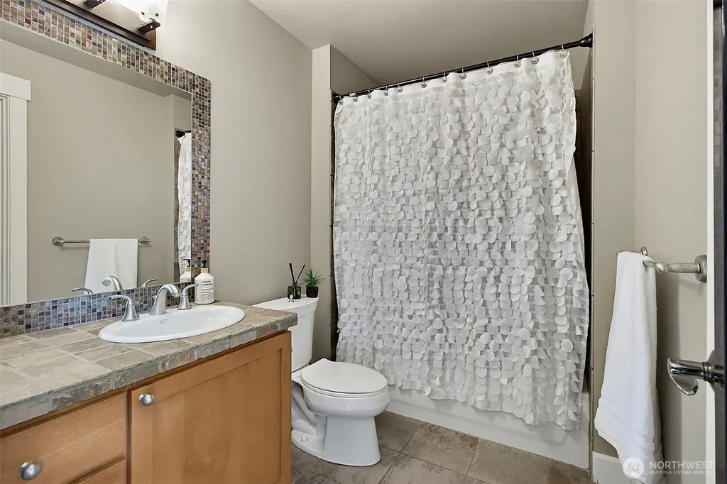 6402 Fairway Place SE Snoqualmie WA 98065