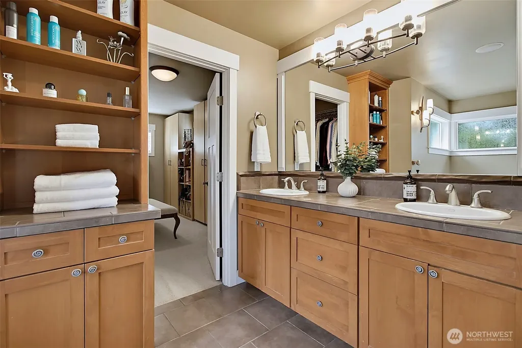 6402 Fairway Place SE Snoqualmie WA 98065