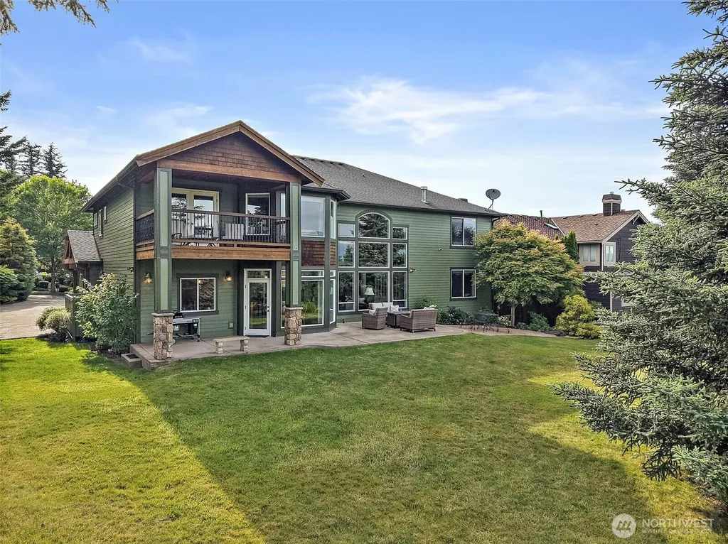 6402 Fairway Place SE Snoqualmie WA 98065