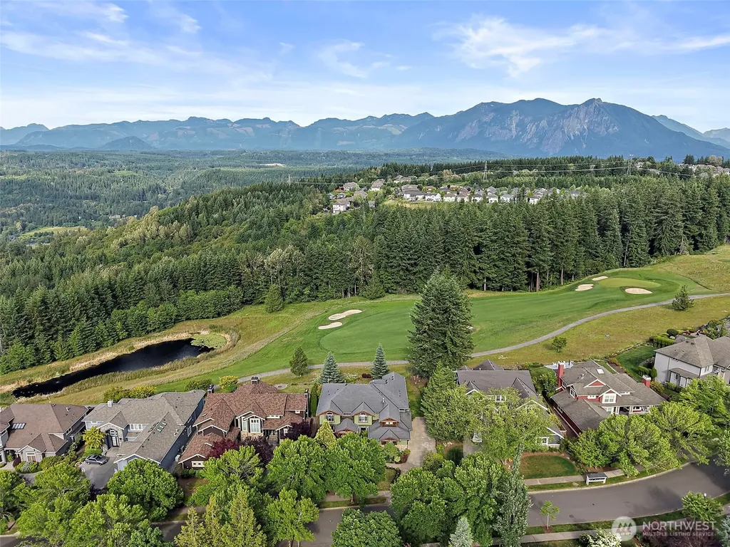 6402 Fairway Place SE Snoqualmie WA 98065