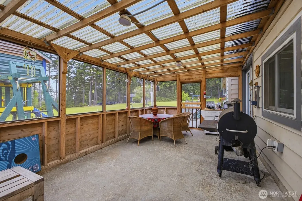 3343 Garfield Court Oak Harbor WA 98277