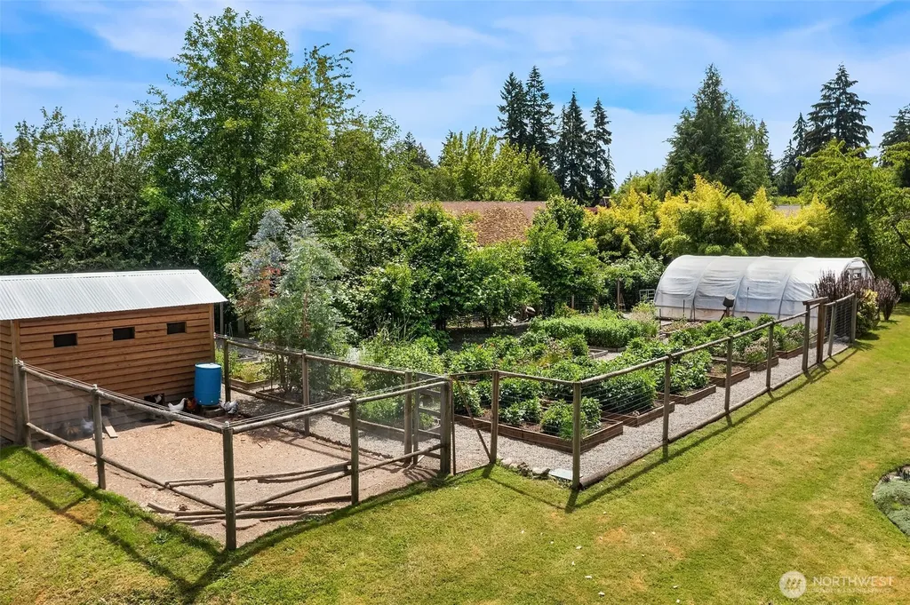 17424 107th Avenue SW Vashon WA 98070