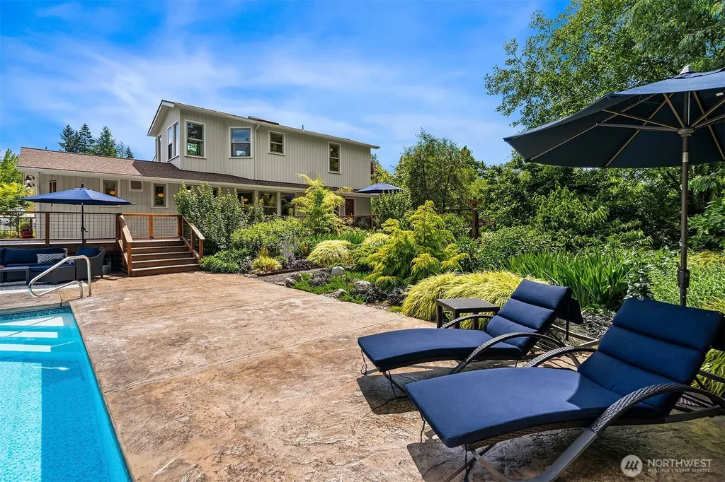 17424 107th Avenue SW Vashon WA 98070