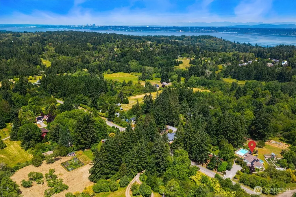 17424 107th Avenue SW Vashon WA 98070