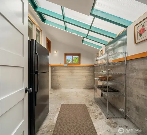 17424 107th Avenue SW Vashon WA 98070