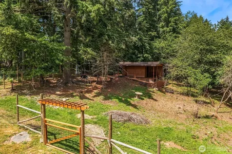 17424 107th Avenue SW Vashon WA 98070