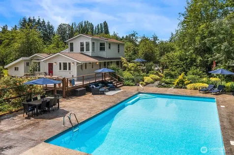 17424 107th Avenue SW Vashon WA 98070