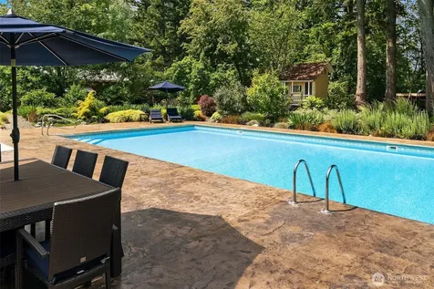 17424 107th Avenue SW Vashon WA 98070