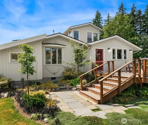 17424 107th Avenue SW Vashon WA 98070
