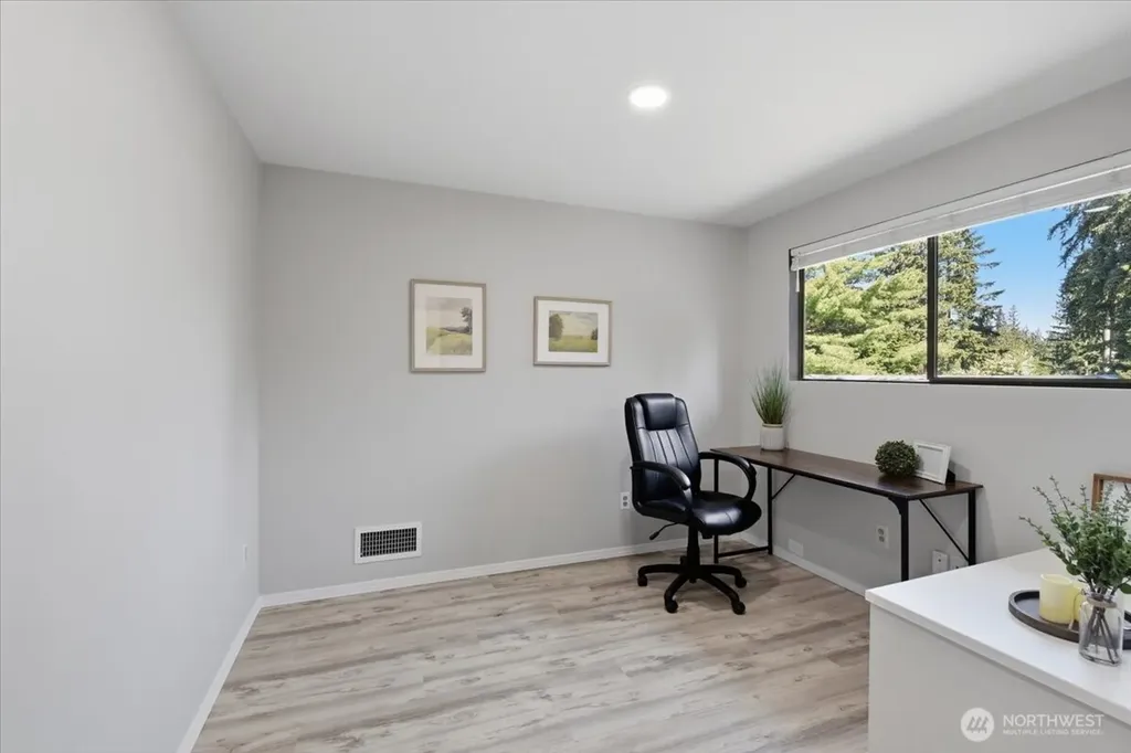 14404 143rd Place SE Renton WA 98059
