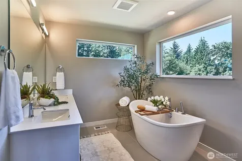 14215 179th Street E Puyallup WA 98374