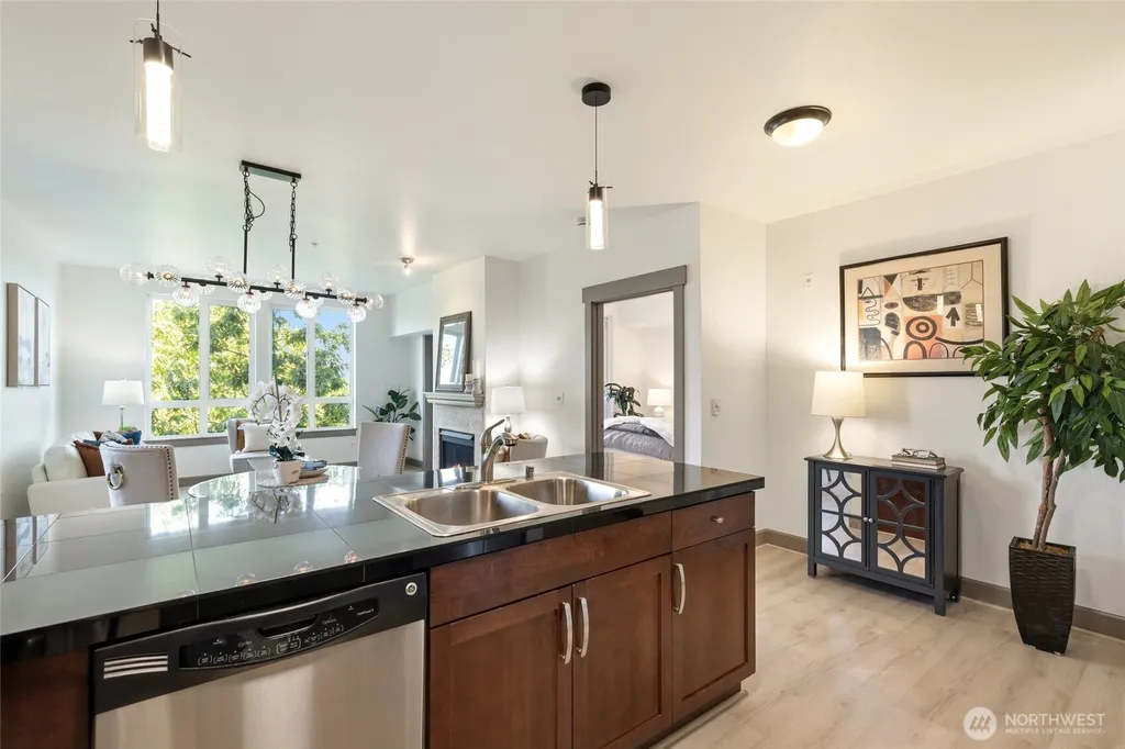 1880 25th Avenue NE Issaquah WA 98029