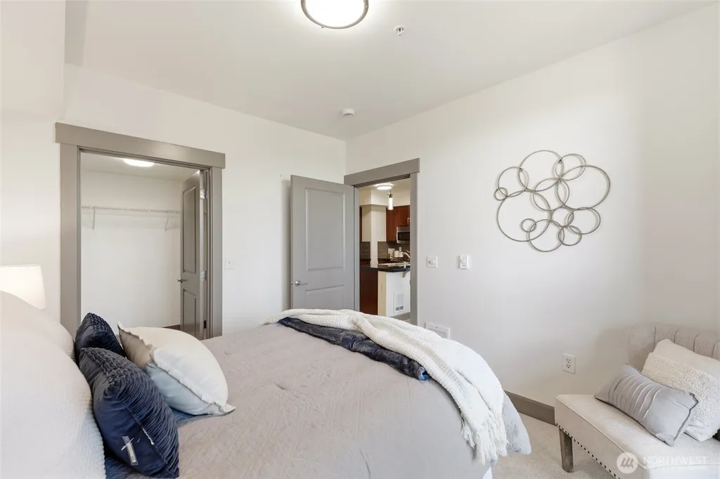 1880 25th Avenue NE Issaquah WA 98029
