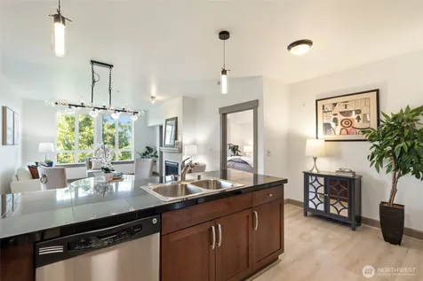 1880 25th Avenue NE Issaquah WA 98029