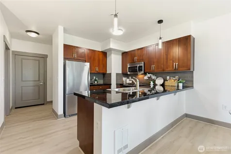 1880 25th Avenue NE Issaquah WA 98029