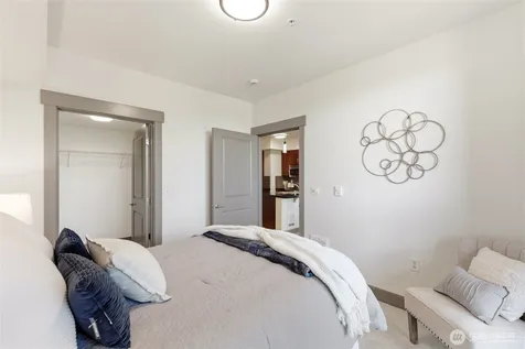 1880 25th Avenue NE Issaquah WA 98029