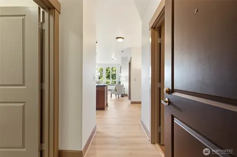 1880 25th Avenue NE Issaquah WA 98029