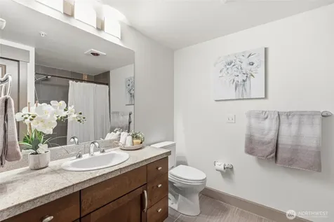1880 25th Avenue NE Issaquah WA 98029