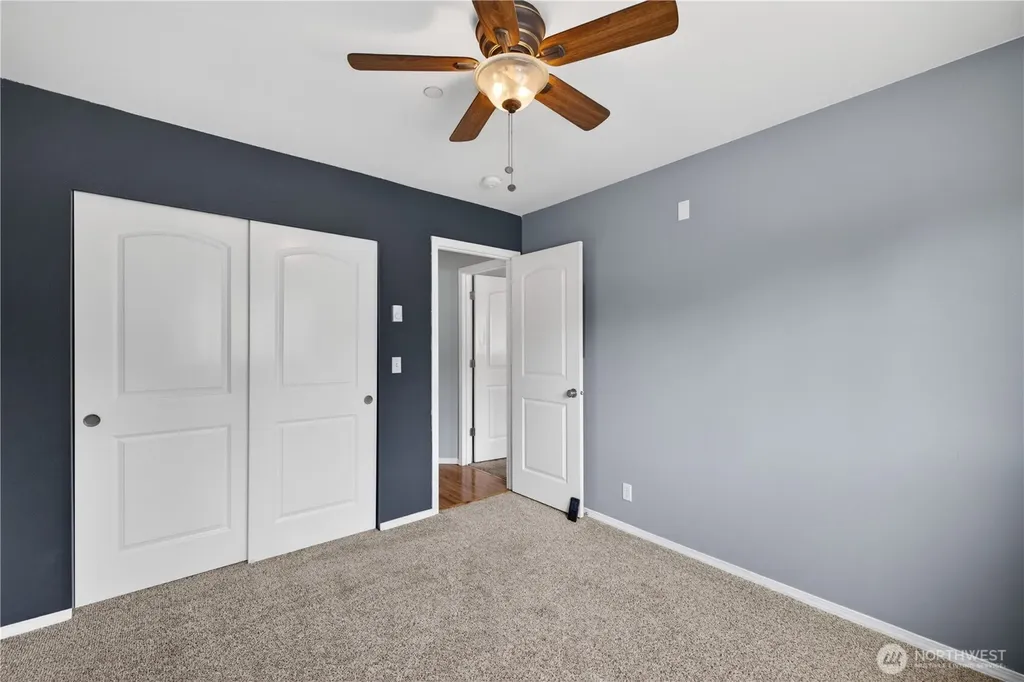 1670 SW Mulberry Drive Oak Harbor WA 98277