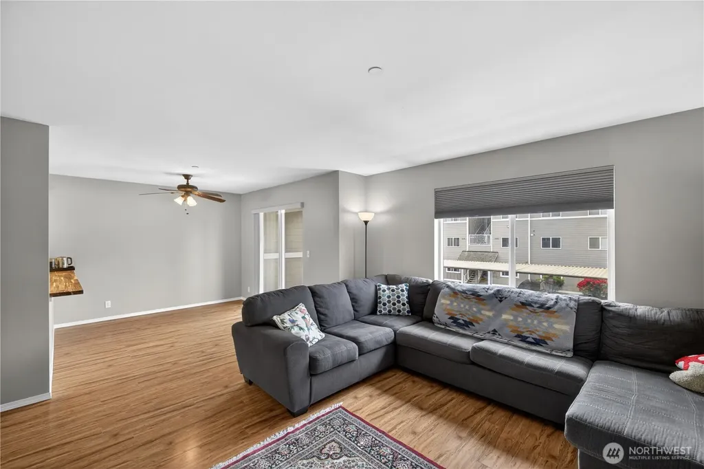 1670 SW Mulberry Drive Oak Harbor WA 98277