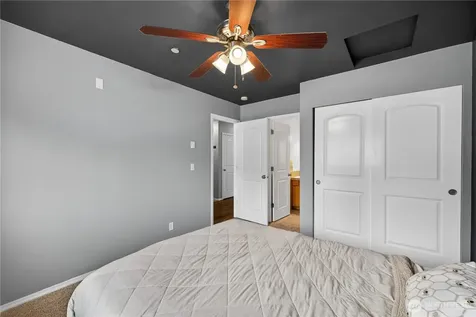 1670 SW Mulberry Drive Oak Harbor WA 98277