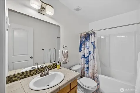 1670 SW Mulberry Drive Oak Harbor WA 98277