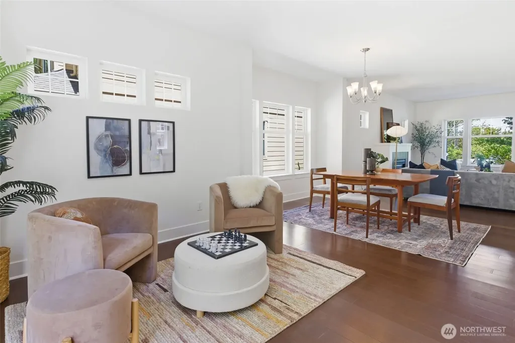 4417 28th Avenue S Seattle WA 98108