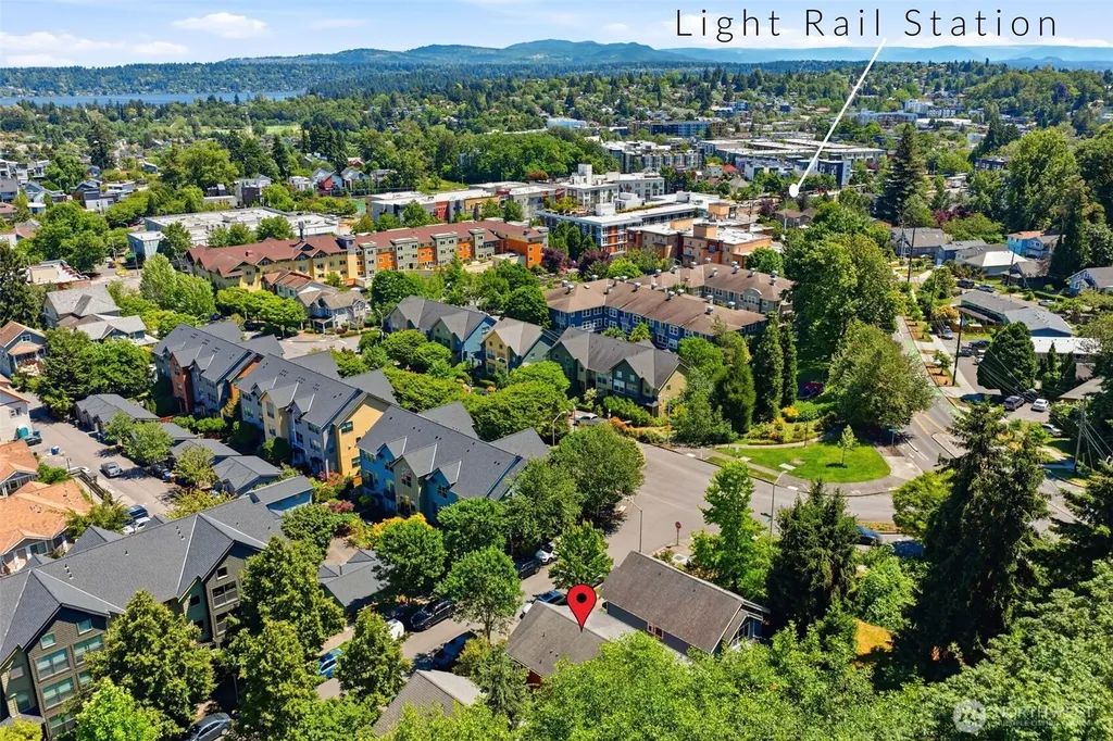 4417 28th Avenue S Seattle WA 98108