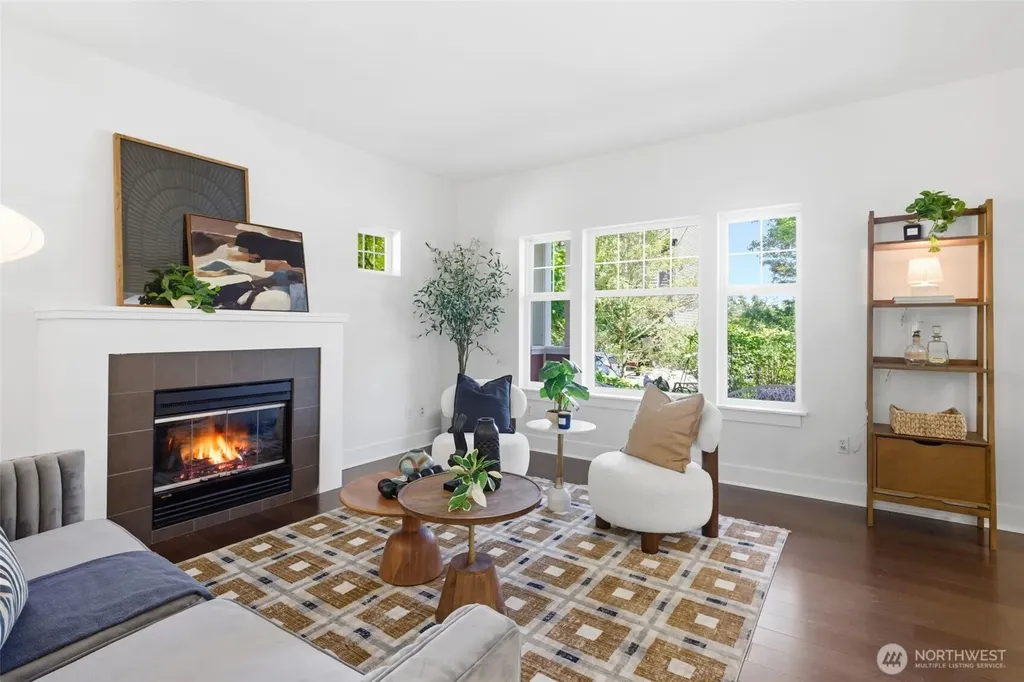 4417 28th Avenue S Seattle WA 98108